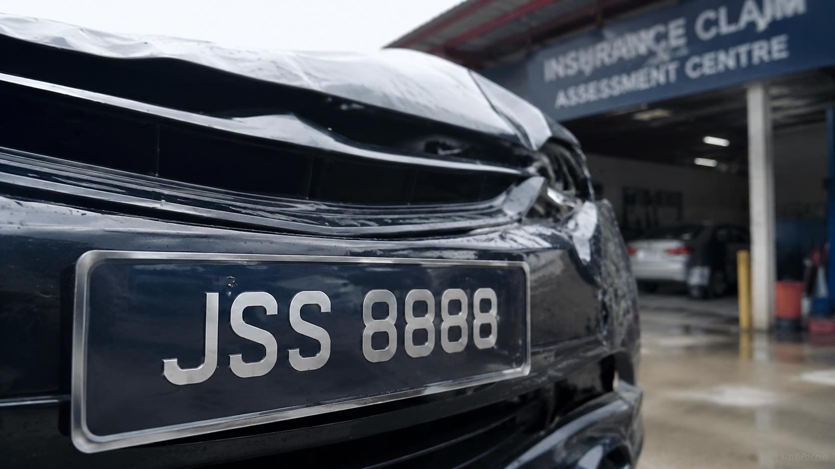 retain number plate total loss